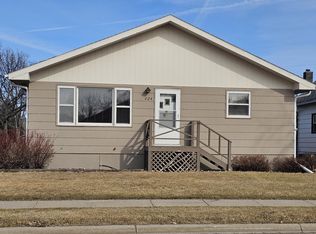 624 N Harrison St, Aberdeen, SD 57401
