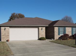 404 Southwood Dr, Tipton, IN 46072