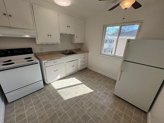 5th image of 2727 V St APT 6