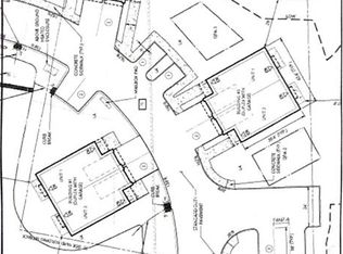 10 College Hill Rd, Warwick, RI 02886