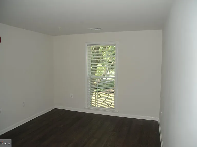 830 Quince Orchard Blvd #202 — Photo 8