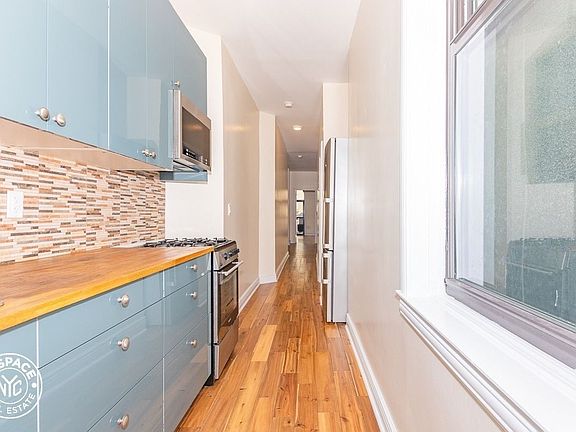 2nd image of 1356 Pacific St #8H