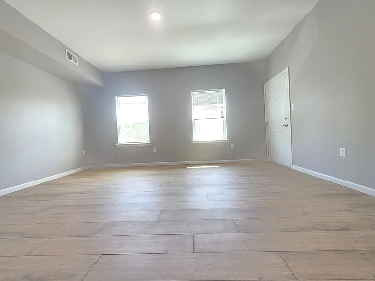 212-214 S 2nd St #2 — Photo 8