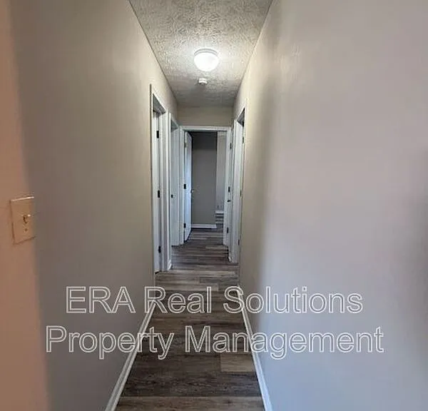 93 Georgetown Dr — Photo 8