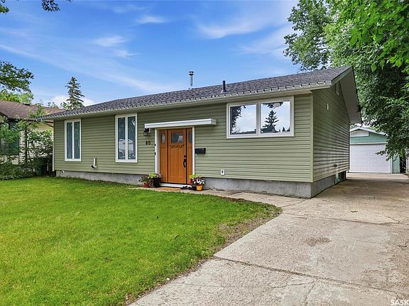 2nd image of 80 Cameron CRESCENT