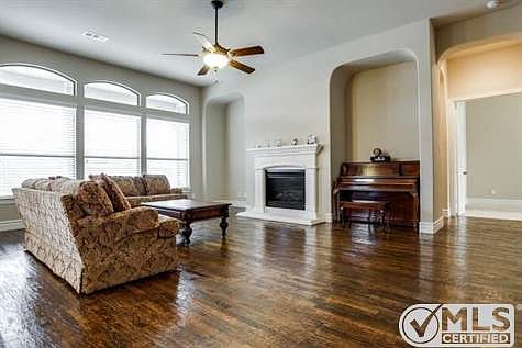 5th image of 4137 Catawba Ave