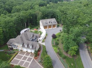 1341 Lake Dr, Daniels, WV 25832
