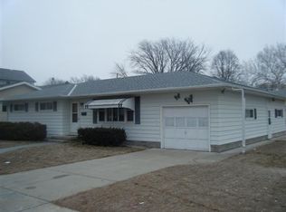 205 S 17th St, Norfolk, NE 68701