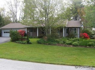 366 Cardinal Rd, Mills River, NC 28759