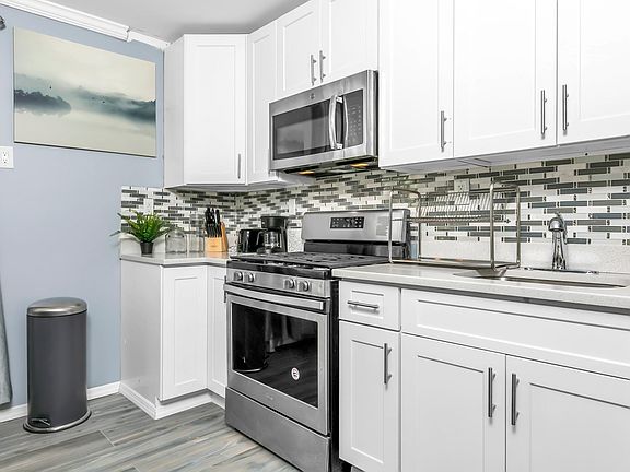 2nd image of 8044 Cypress Ave #2LDUPLEX