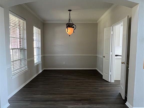5th image of 3606 Crescent Dr