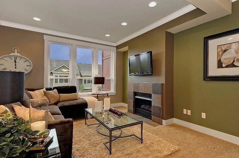 2 bed, 2.5 bath, 1427 sqft, $3,300 — Photo 2