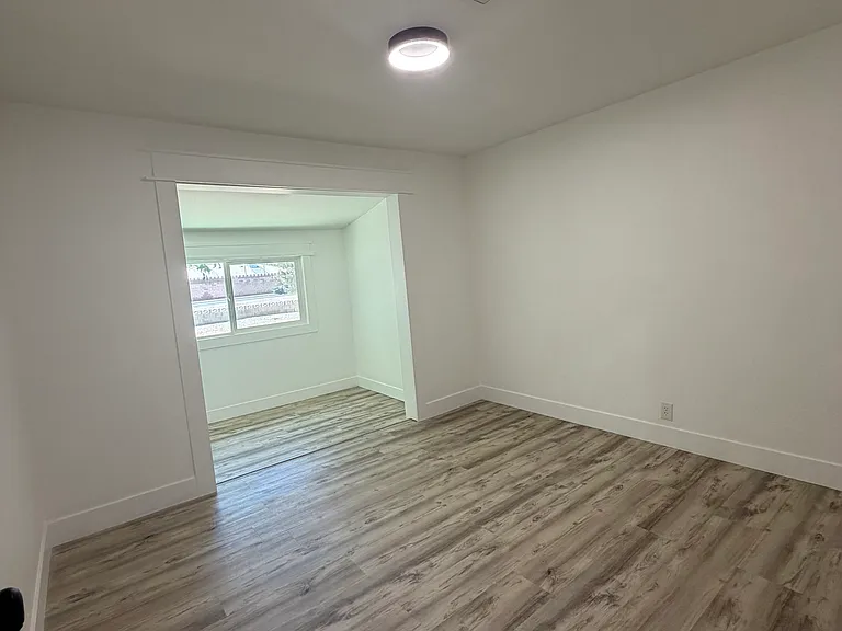 3420 W Warm Springs Rd — Photo 22