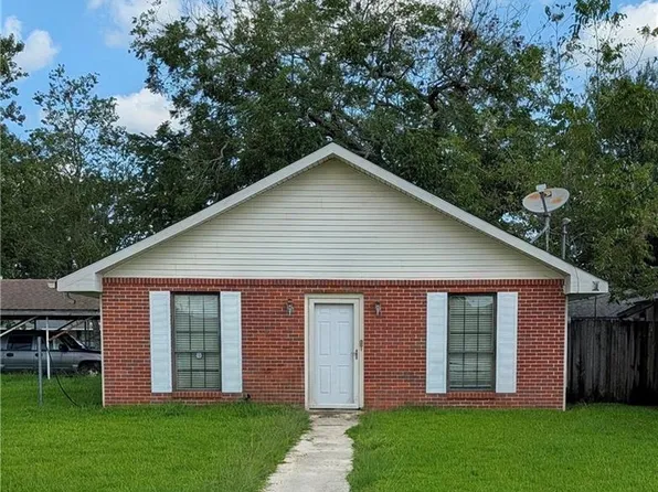 2756 Corinne Dr, Marrero, LA 70072