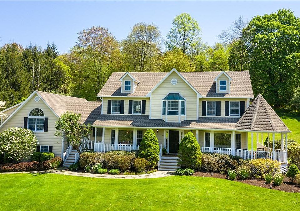 1st image of 23 Equestrian Park Drive
