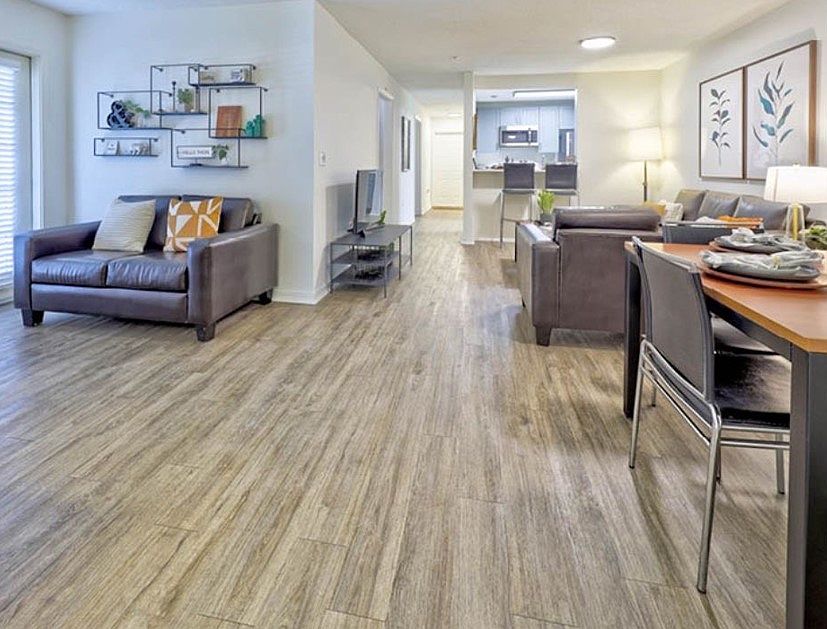 2nd image of 1315 University Walk Cir