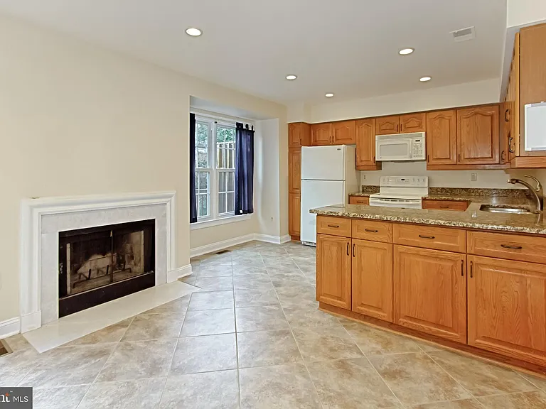 6153 Braeleigh Ln — Photo 8