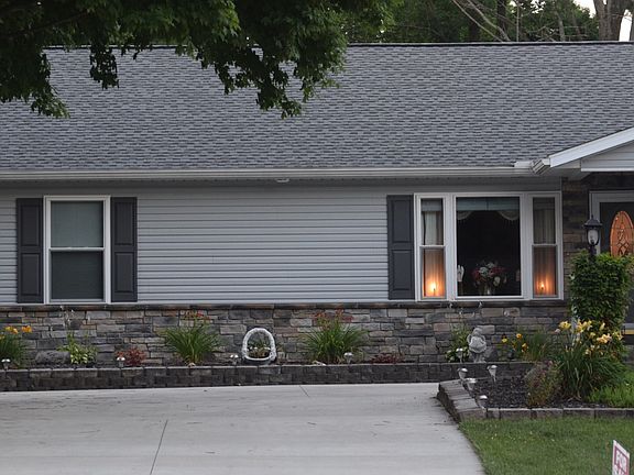 4th image of 1240 Canteberry Ln