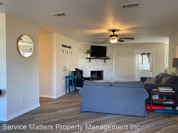 3rd image of 4207 Cherry Laurel Dr