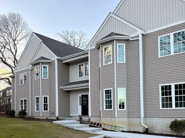 4 S Spooner St #8, Plymouth, MA 02360