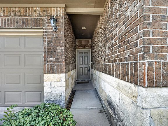 3rd image of 23715 Springwolf Dr