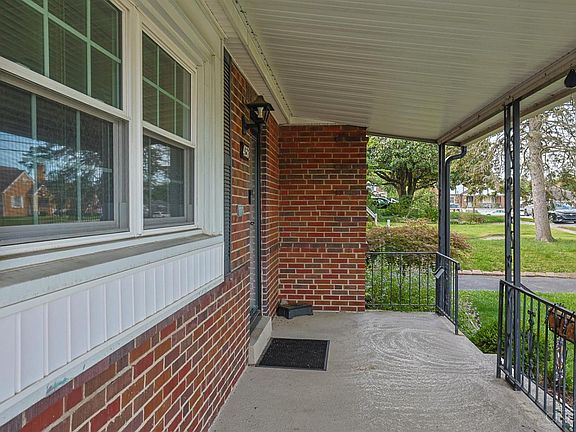 3rd image of 4256 Minmor Dr