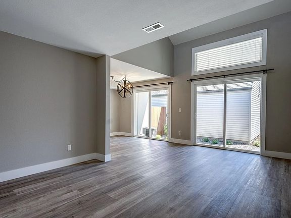 5th image of 409 NE 85th St Unit D