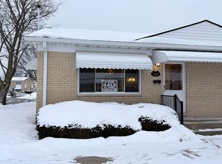 50050 Helfer Blvd, Wixom, MI 48393