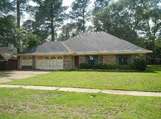 8838 Chadwick Dr, Shreveport, LA 71129