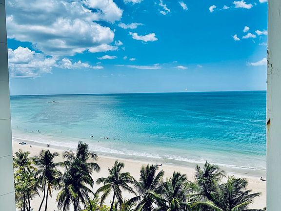 2nd image of 7185 Cond Mar De Isla Verde 9 E