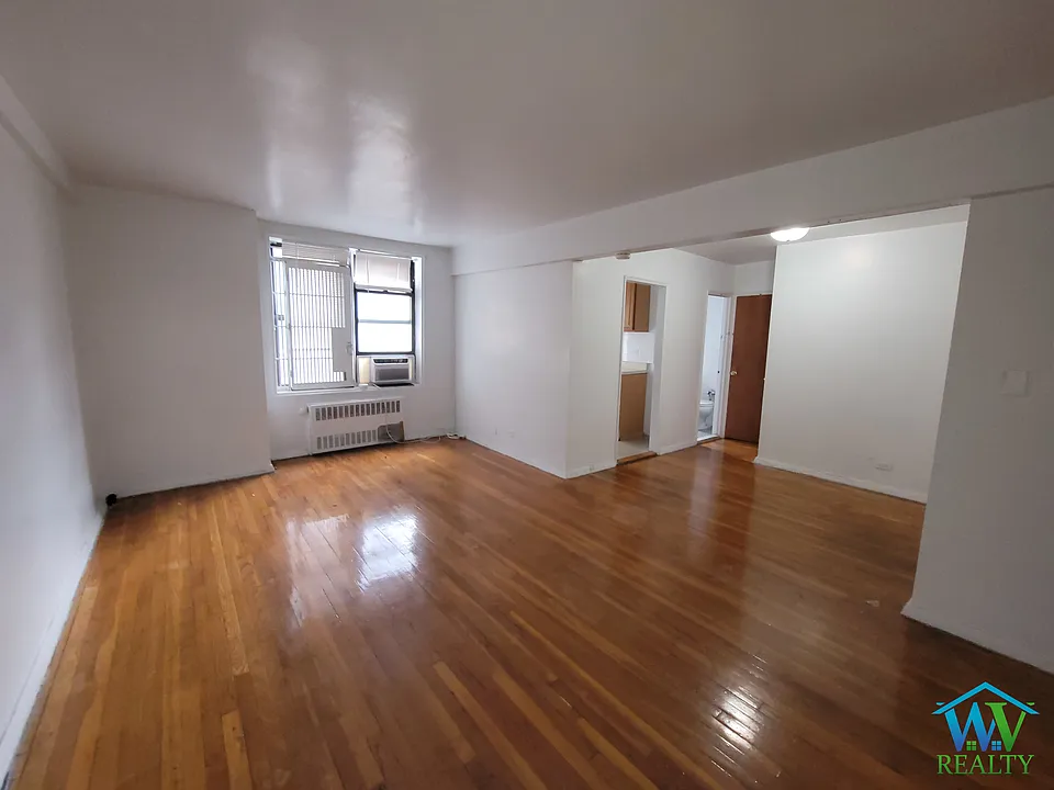 2976 Marion Ave #D3D