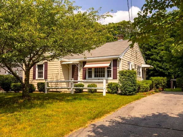 104 Turnpike St, West Bridgewater, MA 02379