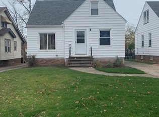 8302 Fernhill Ave, Parma, OH