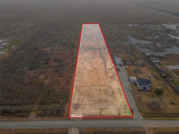 1813 County Road 212, Angleton, TX 77515