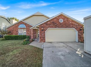 9302 E 98th St, Tulsa, OK 74133