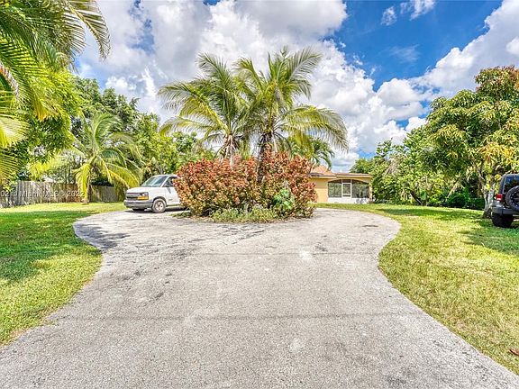 4th image of 5130 SW 208th Ln