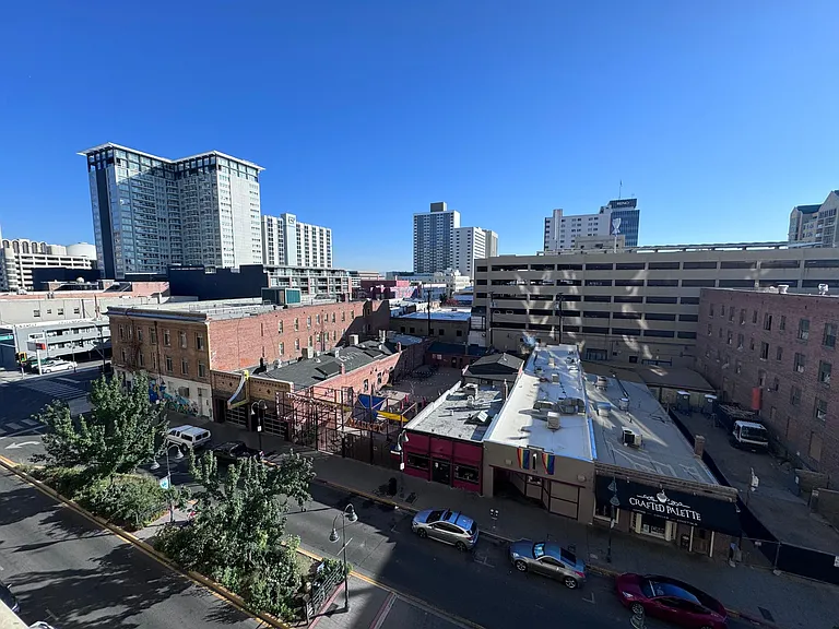 200 W 2nd St #401 — Photo 10