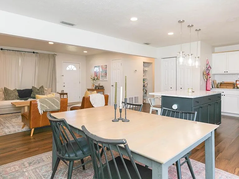 1612 Berkshire Dr — Photo 7