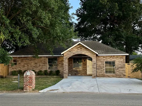2317 Manila St, Muskogee, OK 74403