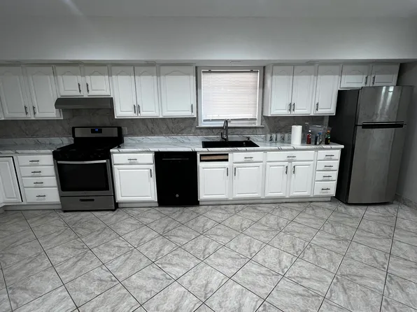 (undisclosed Address), Yonkers, NY 10703
