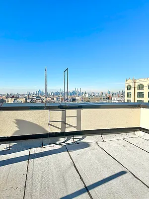 Rented by Cityside Rentals Corp | media 22