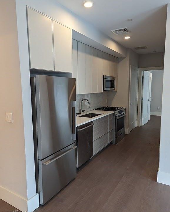 3193 Washington St. #303 Boston (Jamaica Plain) Unit Photo