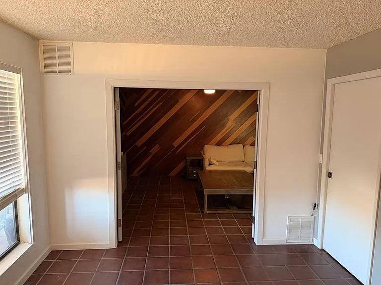 2748 Indian Pipe Ln — Photo 23