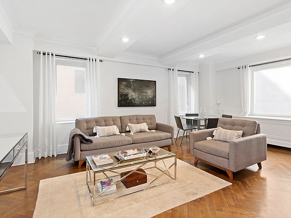 2nd image of 530 Park Ave APT 2