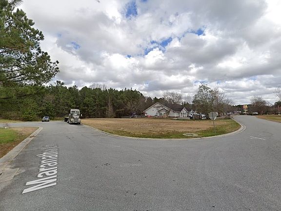 5th image of 4082 Maranatha Ln
