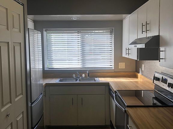 2nd image of 17 Fair Oaks Cir