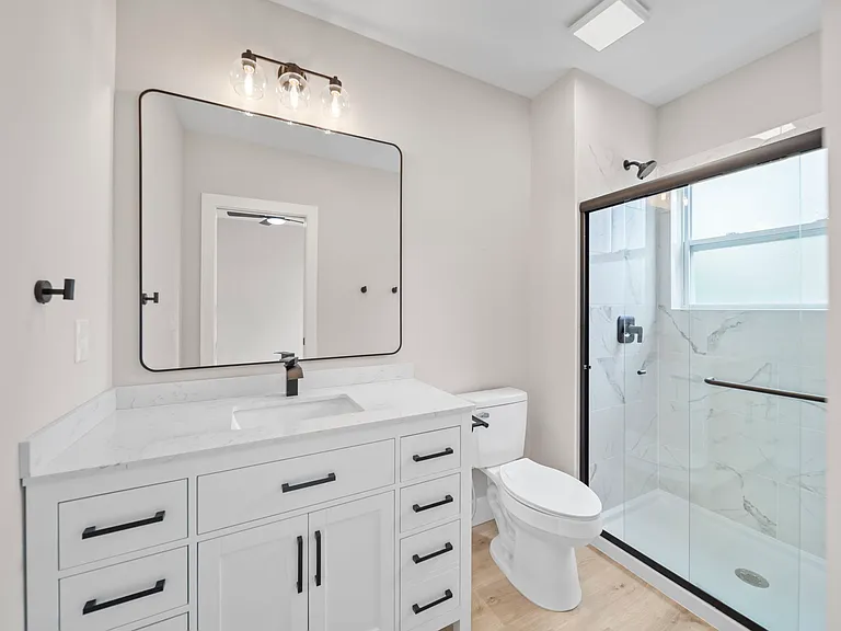 2589 Dayton Ave — Photo 46
