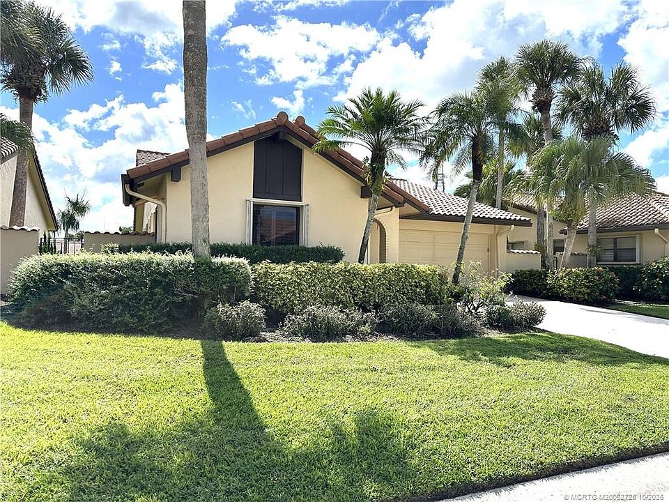 1st image of 2449 SW Bobalink Ct