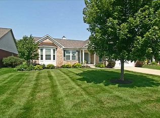 8760 W Cobblestone Dr, Zionsville, IN 46077