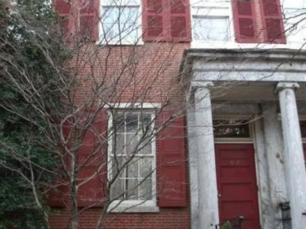 912 Spruce St APT 5, Philadelphia, PA 19107